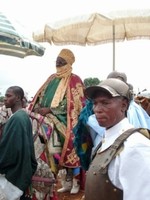 FOUMBAN RAMADAN LE SULTAN EN CHEVAL DSCI194: cliquer pour aggrandir