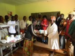 REMISE DON MEDICAMENTS AU DISPENSAIE DE MBOMA DANS L: cliquer pour aggrandir